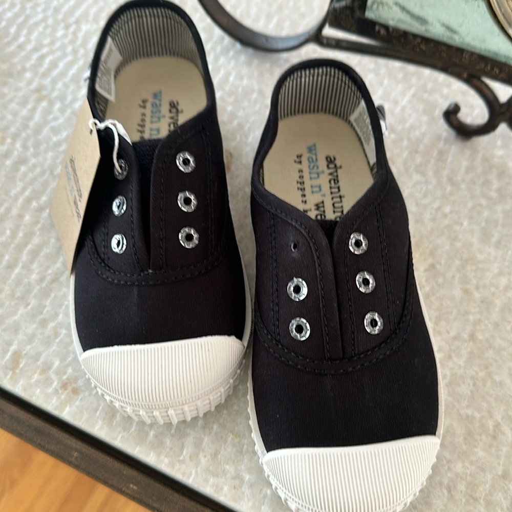 Copper Key size 11 toddler black tennis shoes